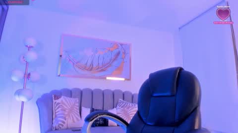 Zoe Presley  online show from December 2, 12:31 am