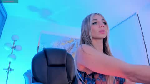 Zoe Presley  online show from December 23, 12:17 am