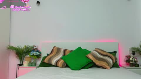 Zoey online show from April 1, 1:41 pm