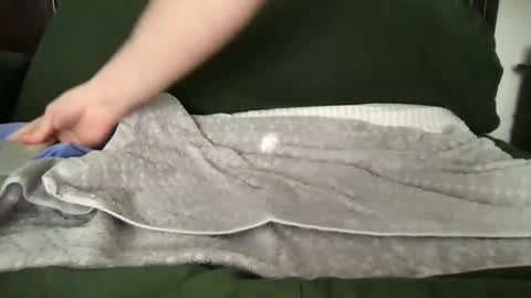 Snapshot of zoohander01 chatting on January 28, 9:40 pm zoohander01 online show from January 28, 9:40 pm