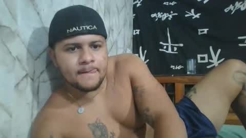 zues_gle25 online show from April 29, 10:36 pm
