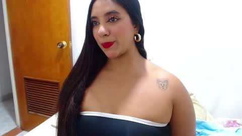 zury_ferrari online show from January 7, 10:48 pm