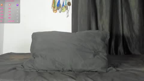 Snapshot of zyongarcia2020 chatting on November 2, 12:32 am zyon garcia online show from November 2, 12:32 am