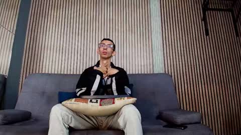 Zyro Nigth online show from December 20, 2:07 am