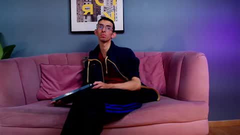 Zyro Nigth online show from January 7, 7:30 pm