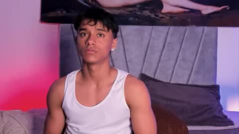 zyzz_1812 online show from November 18, 7:06 pm